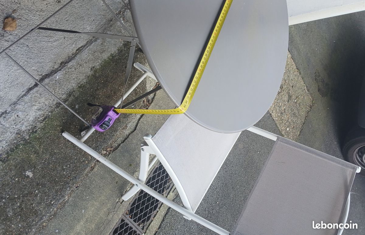 Table exterieur + 1 chaise (image 1)
