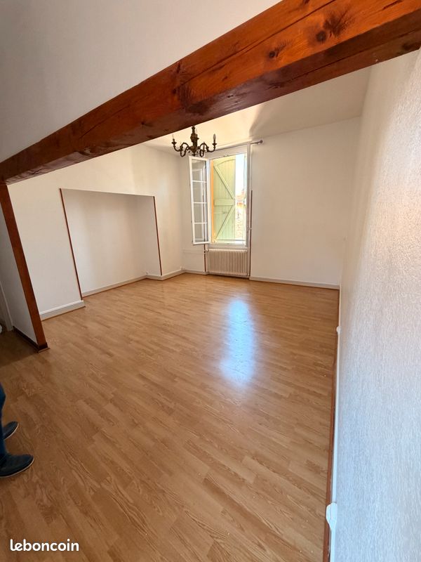 Appartement 4 pièces 100 m² · à Gaillac · 100 m² · 760 €