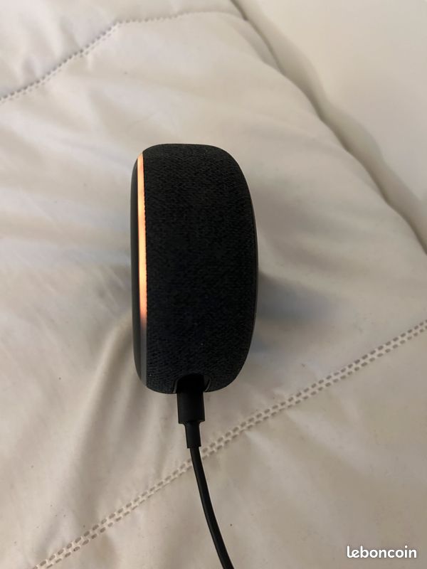 Amazon Alexa Echo Dot (3rd Generation) (image 2)