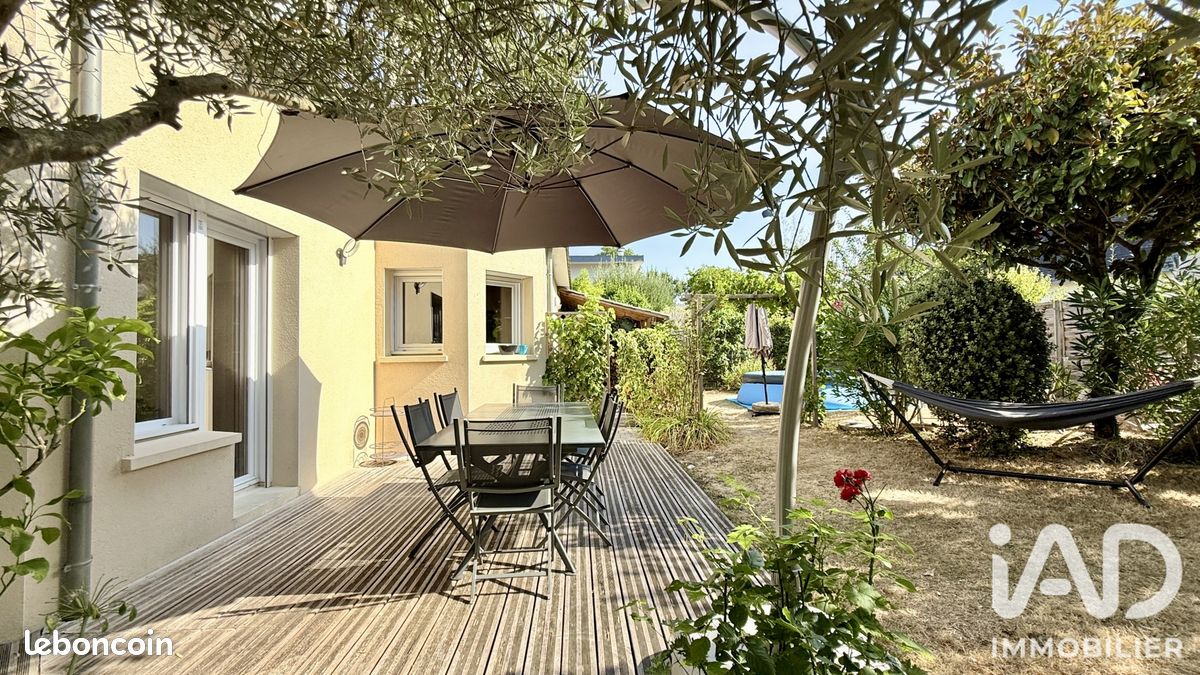 Maison 8 pièces 206 m² · à Séné · 206 m² · 780 000 €