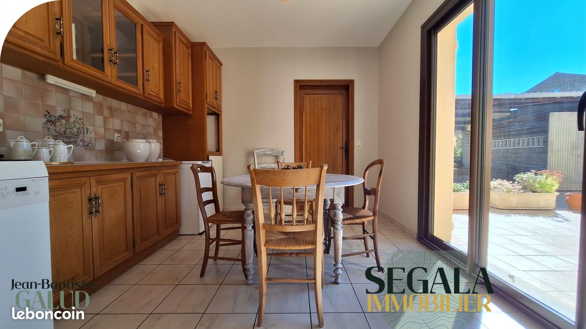 Maison 5 pièces 145 m² · à Carmaux · 145 m² · 279 000 €