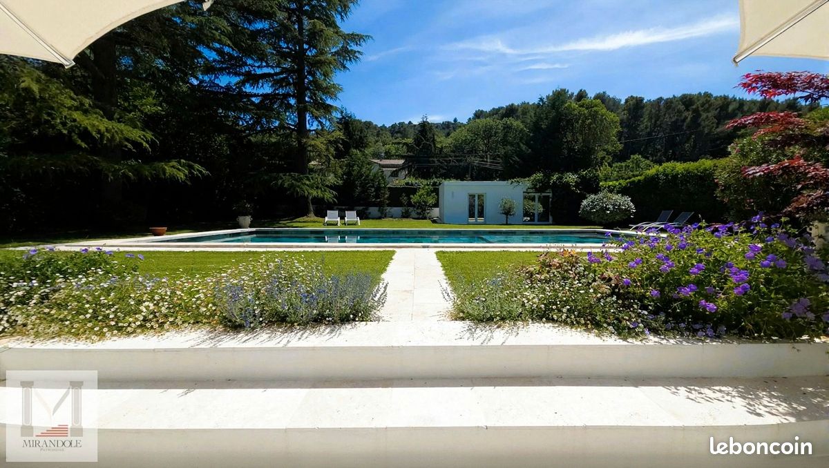 Maison 4 pièces 160 m² · à Aix-en-Provence · 160 m² · 1 200 000 €