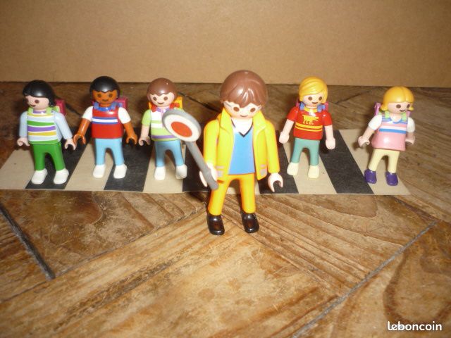 PLAYMOBIL les enfants vont à l'école (image 2)