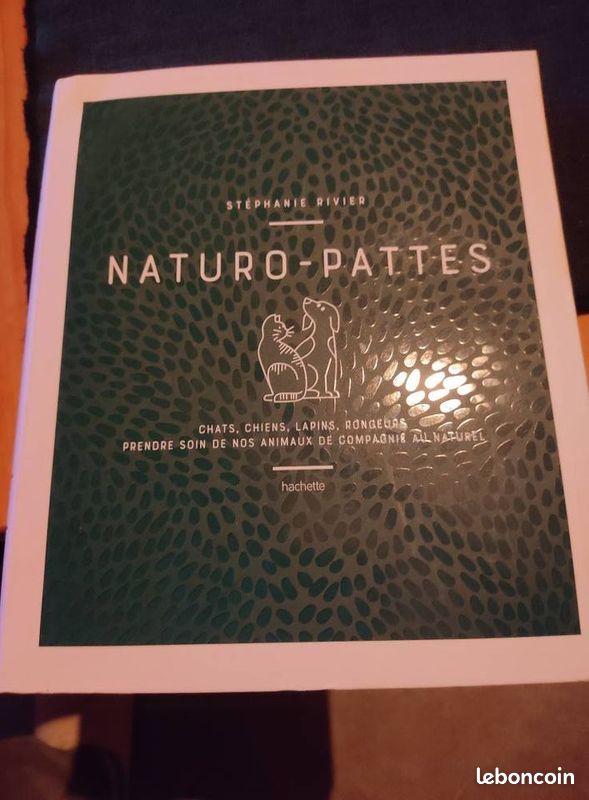 Livre naturo pattes ( chiens . Chats .... ) neuf (image 1)