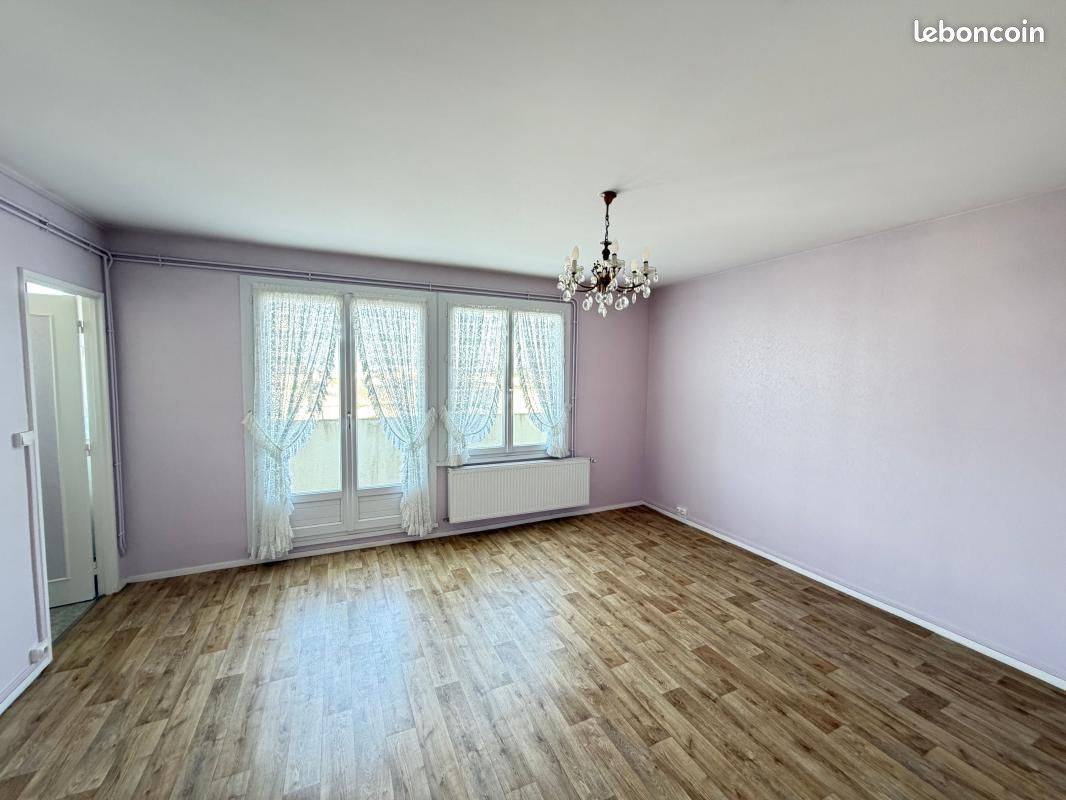Appartement 3 pièces 61 m² · à Vierzon · 61 m² · 55 000 €