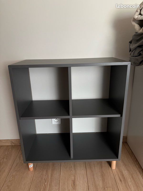Meuble de rangement EKET de chez IKEA (image 1)