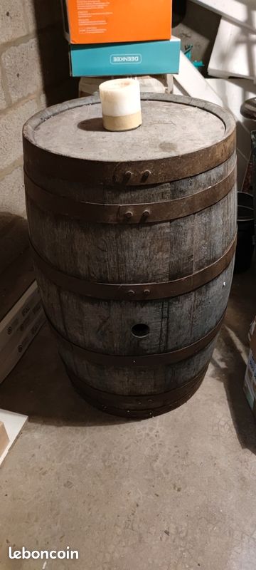 Fût en chêne ancien (image 1)