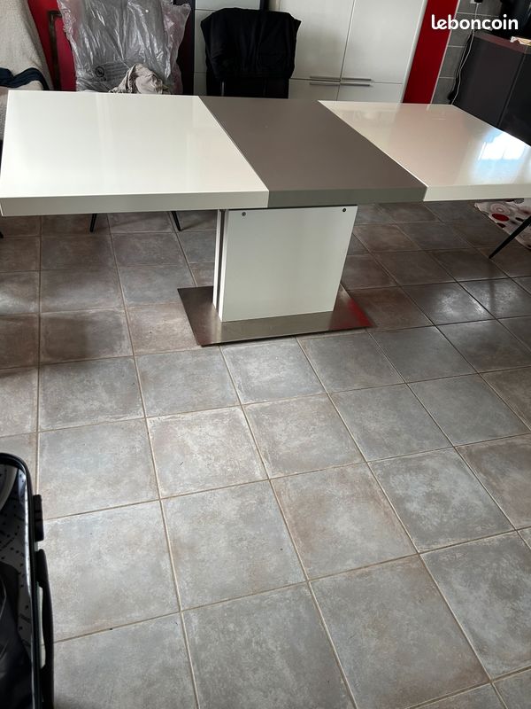 Table de salon blanche avec rallonge Bo concept (image 3)