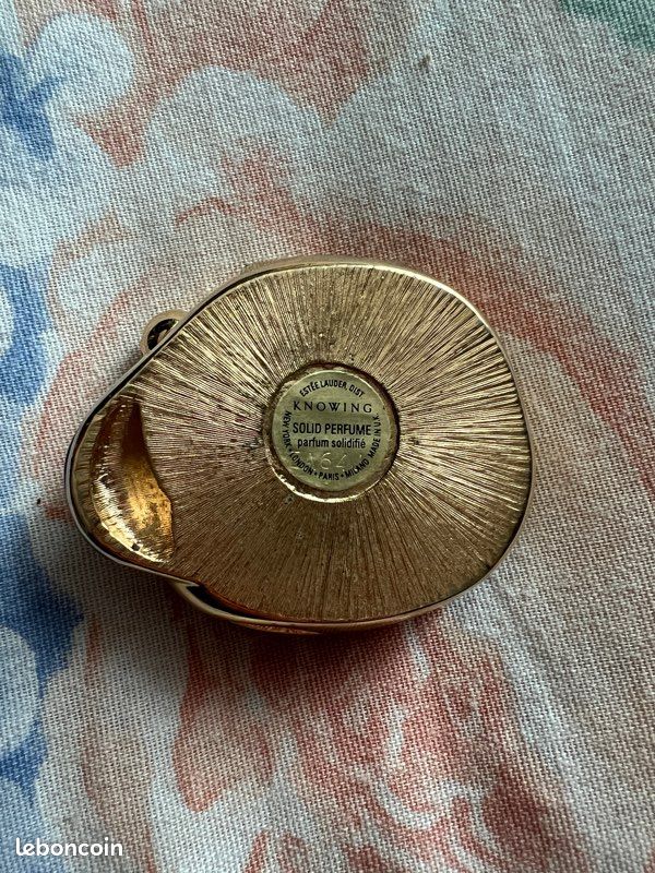 Collection Estée Lauder – Parfum Solide Camée 1983 – Édition Limitée Très Rare