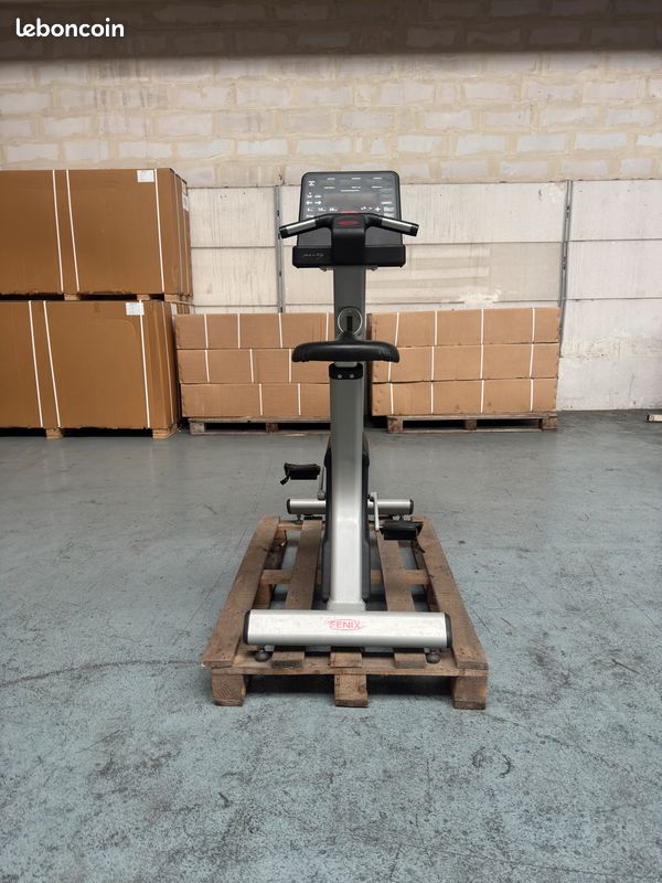 Bike 1FX001A Panatta Fenix occasion cardio training cycle vélo droit upright professionnel indoor intérieur (image 4)