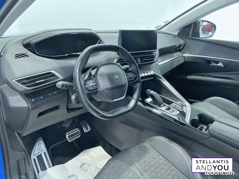 Peugeot 3008 Hybrid 225 e-EAT8 Roadtrip (image 9)