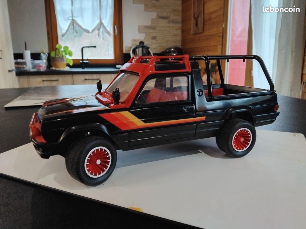 Vintage Joustra Army Jeep Remote Controlled Car France Military