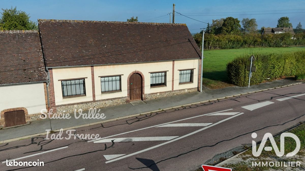 Maison 5 pièces 113 m² · à La Vieille-Lyre · 113 m² · 56 000 €