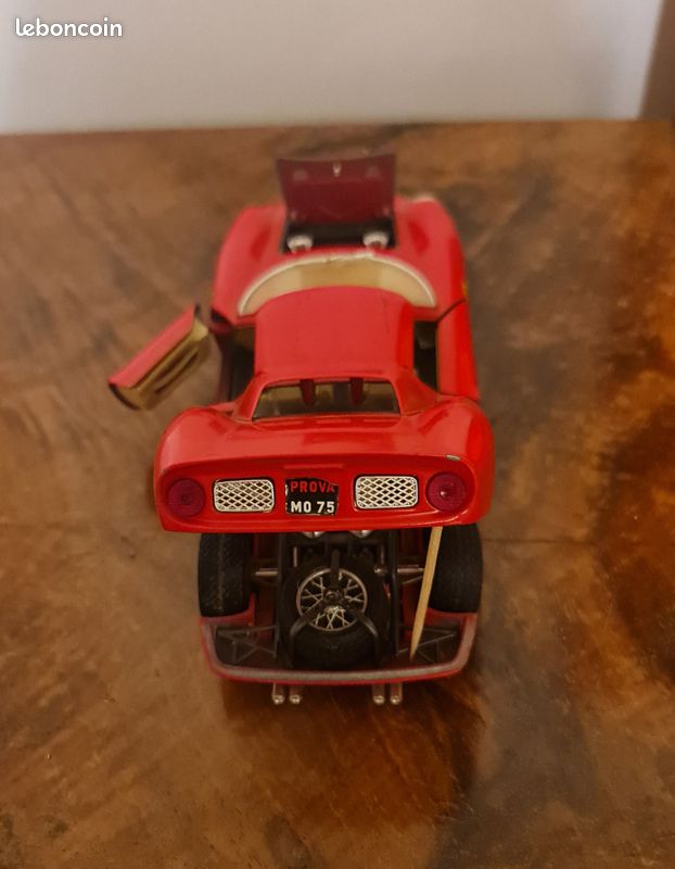 Burago 1/24 Ferrari 250 LM blanche N 22 voiture miniature modèle