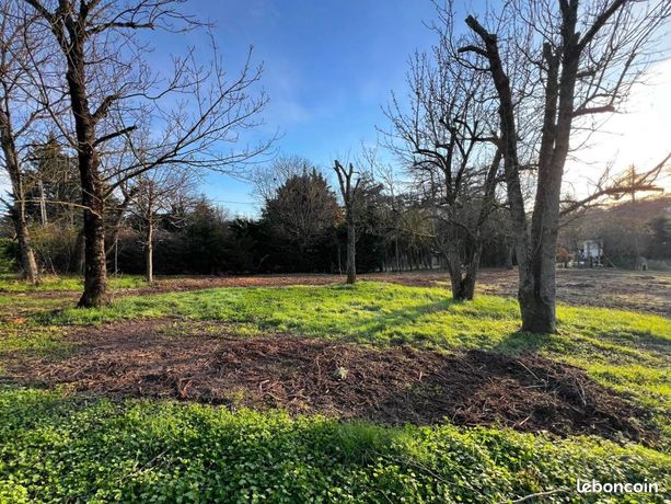 Terrain 883 m² Francheville
