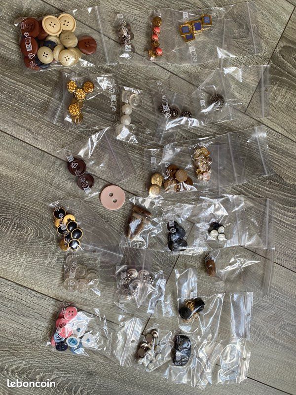 Boutons Anciens Gris En Forme De Boule - Mercerie Vintage - Lot De 1 à 10 Pièces