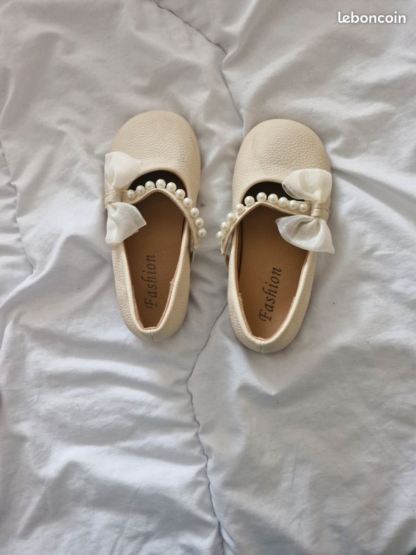 Chaussure de ceremonie fille taille 30 (image 1)