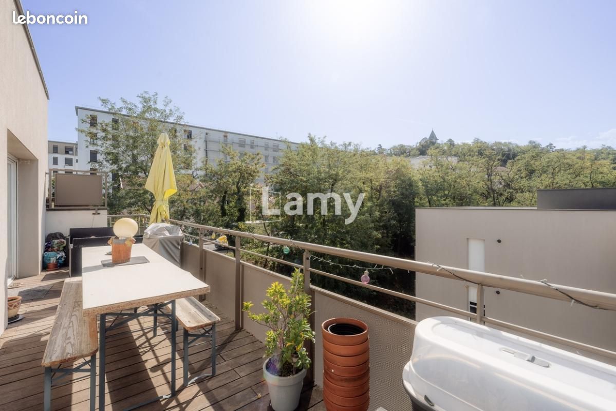 Appartement 2 pièces 46 m² · à Saint-Fons · 46 m² · 150 000 €