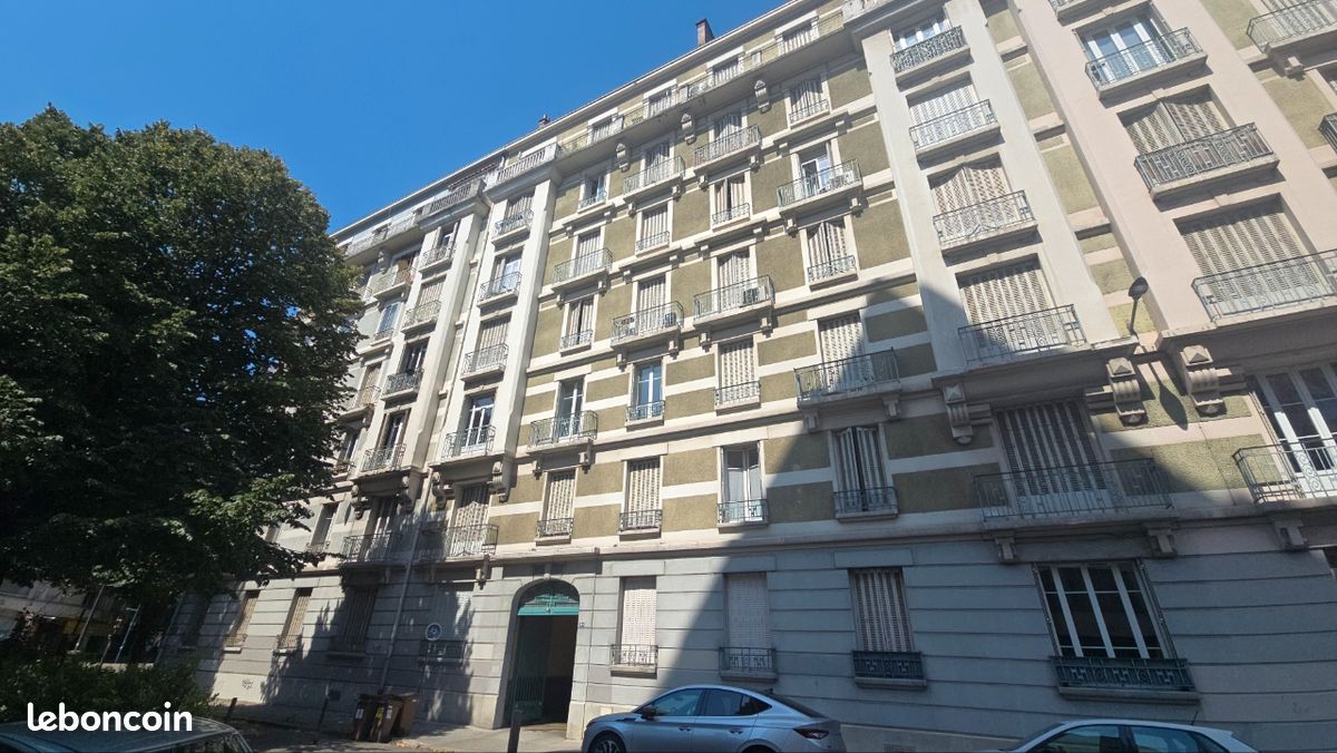 Appartement 1 pièce 39 m² · à Grenoble · 39,3 m² · 715 €