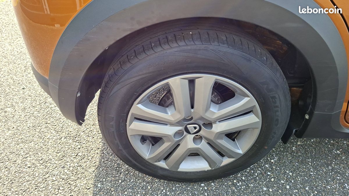 DACIA Sandero ECO-G 100 Stepway Confort (image 14)