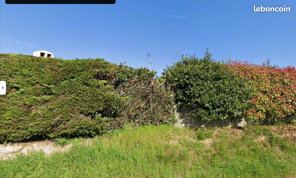 Terrain à bâtir de 370 m² à ARTIGUES-PRES-BORDEAUX (33) · à Artigues-près-Bordeaux · 120 000 €