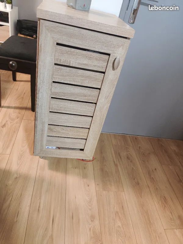 Meuble vide poche (image 1)