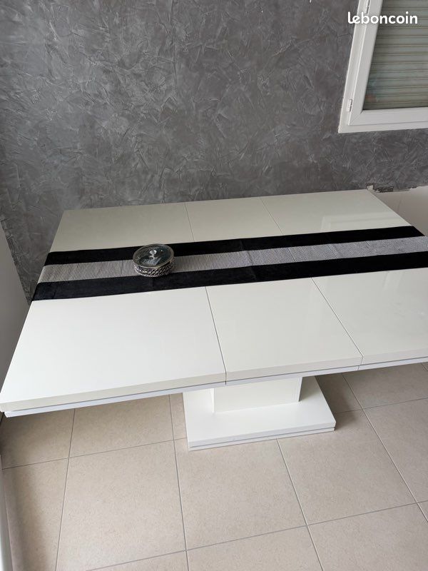 Table à manger (image 3)