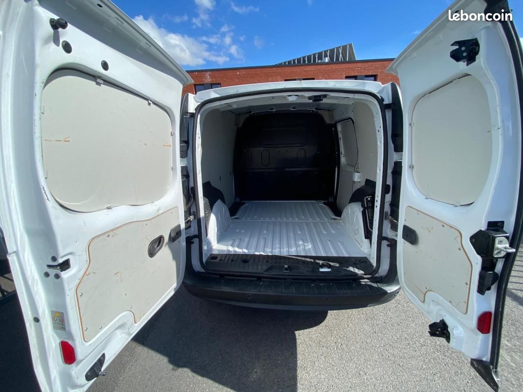 Renault Kangoo EXTRA R LINK 1.5DCI 95CV 9.900 HT- CLIM/RADARS AR/BLUETOOTH/REGULATEUR (image 17)