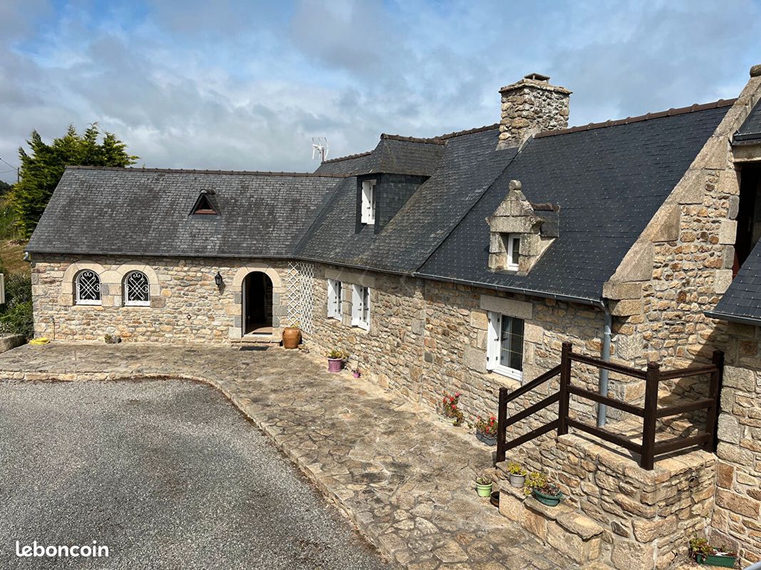 Maison 6 pièces 122 m² · à Plouguerneau · 122 m² · 479 000 €