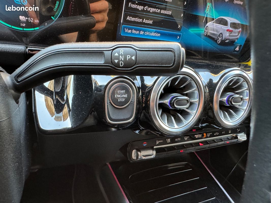 MERCEDES CLASSE B 250 e 1.3 l 160CV 8G-DCT AMG Line Edition-Toit ouvrant Panoramique- Carpaly- Boule de remorque- suiv (image 40)