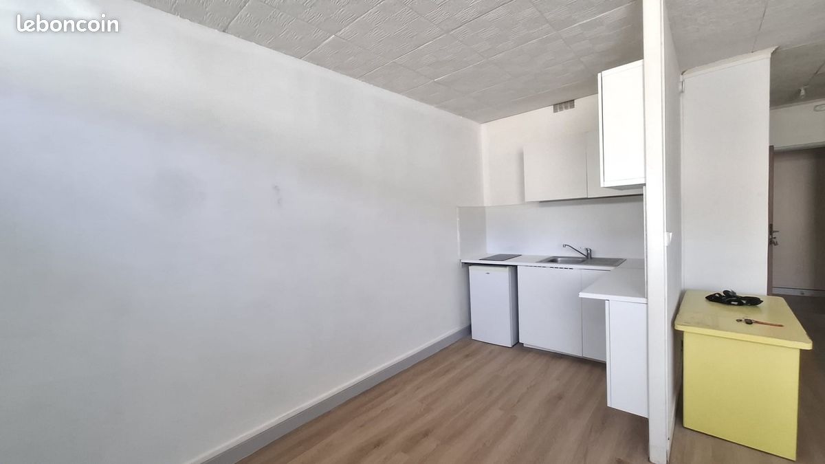 Appartement 1 pièce 25 m² · à Bordeaux · 25 m² · 581 €