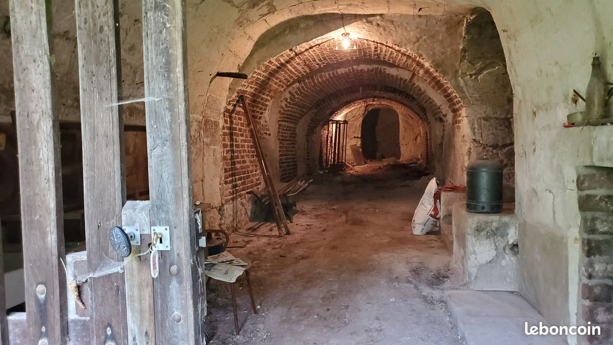Local commercial 70 m² · à Montoire-sur-le-Loir · 70 m² · 10 000 €