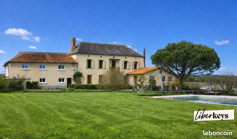 Maison 6 pièces 250 m²