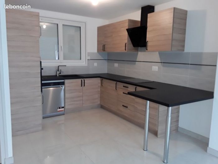 Maison 4 pièces 86 m² · à La Chaussée-Saint-Victor · 86 m² · 1 000 €