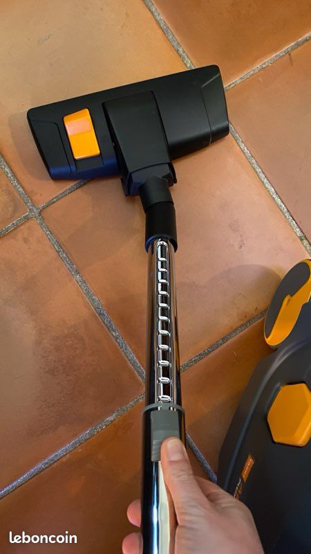 Taski aspirateur poussière - AERO 8 Taski - Aspirateurs poussière