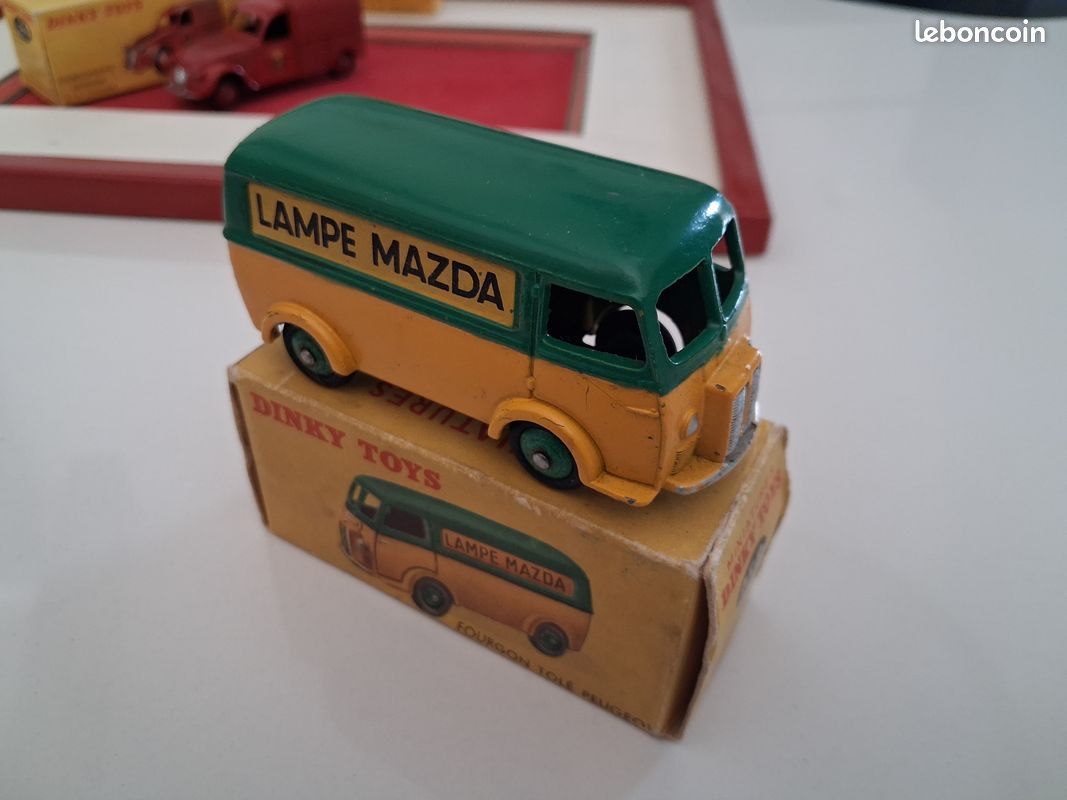Dinky fr original peugeot d3a lampe mazda nb (image 1)