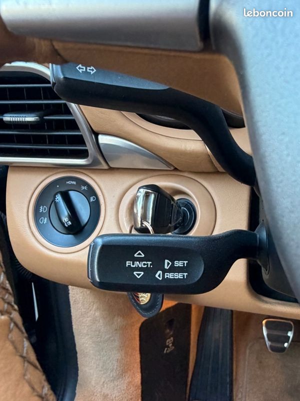Porsche 911 997 carrera 4s - 3.8l 355cv - toit ouvrant - pack sport chrono (image 6)