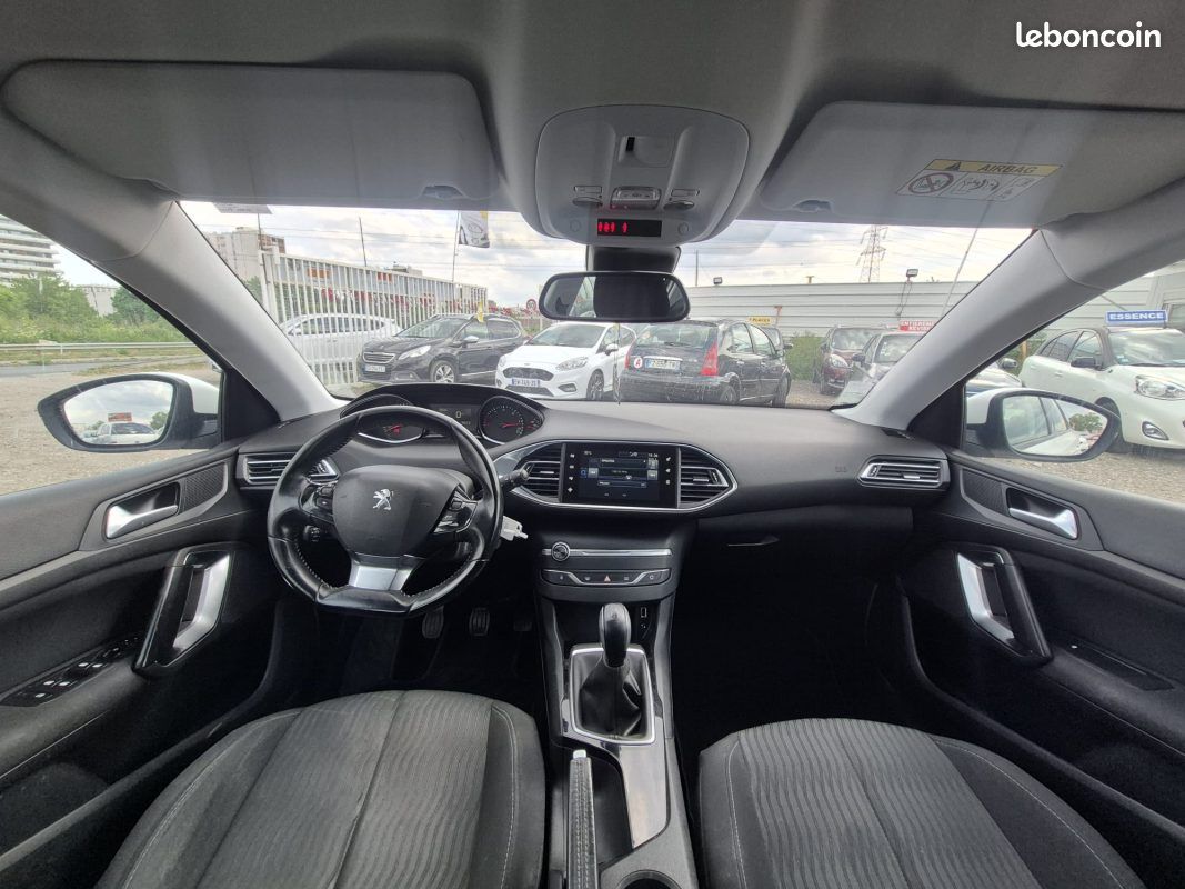PEUGEOT 308 II 1.6 BLUEHDI 100CH S&S GPS Jantes clim super etat (image 5)