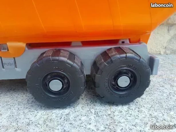 Camion chiuso di grandi dimensioni 1966 | Giocattoli d'Epoca | Finarte