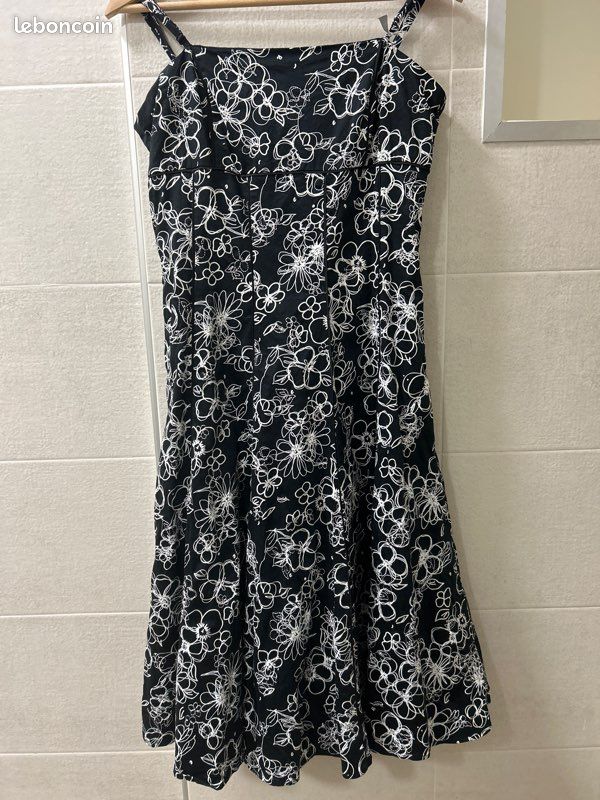 Robe mi longue (image 1)