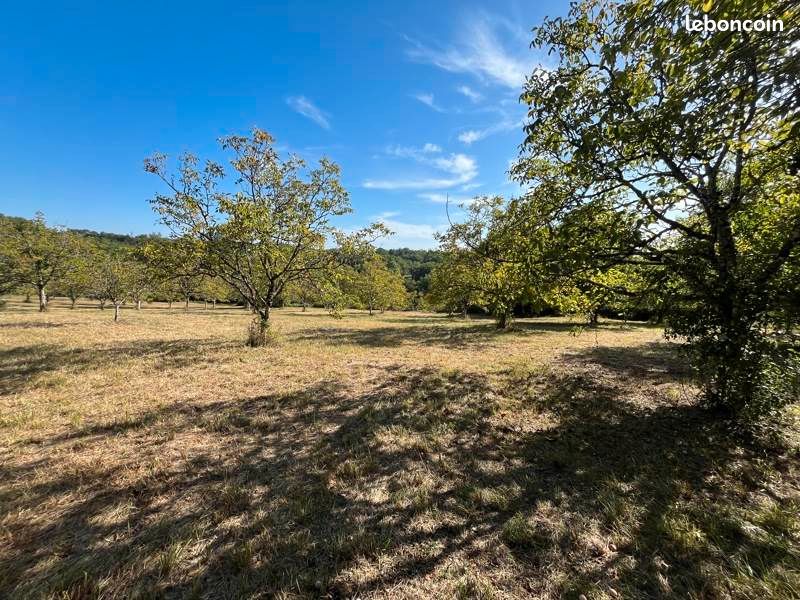 Terrain 8 830 m² Pontcirq · 45 000 €