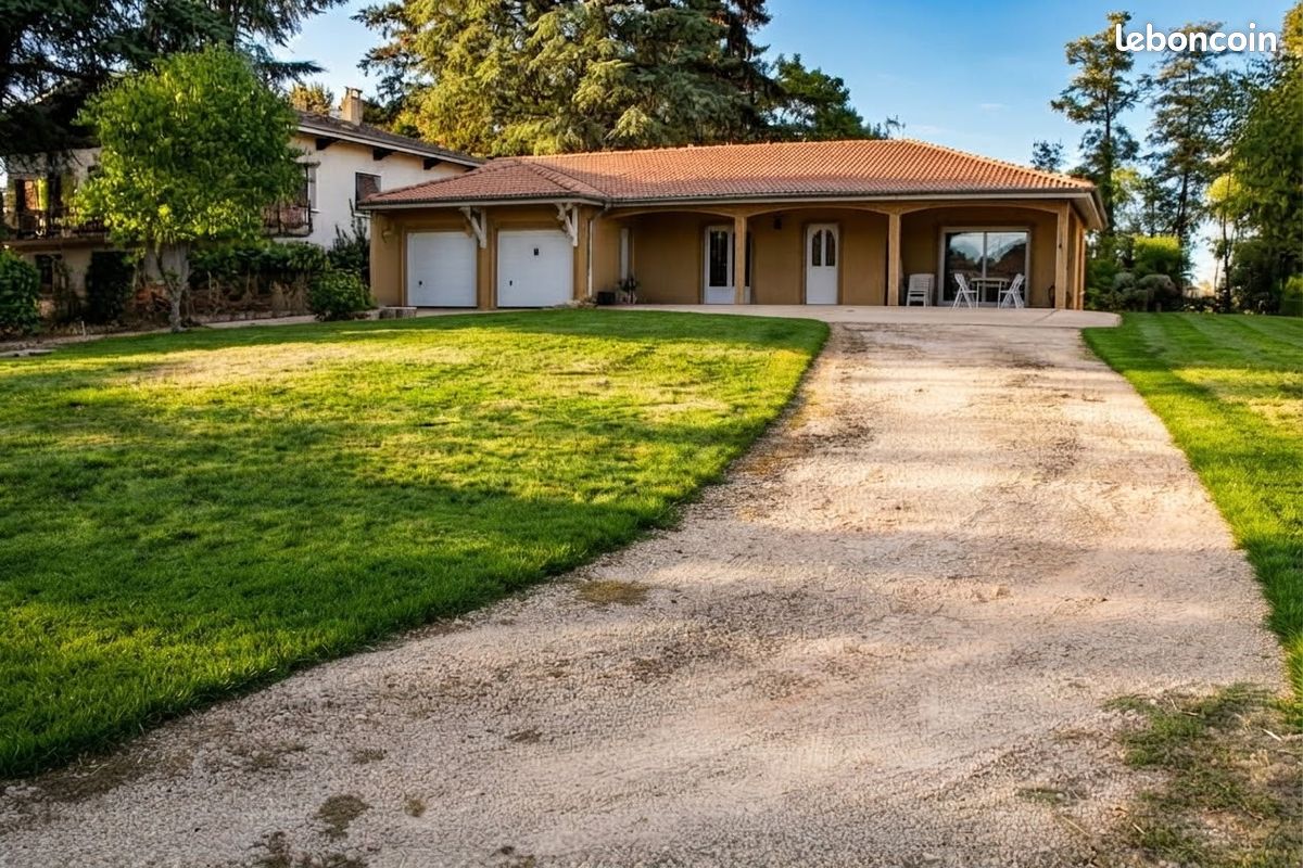Maison 4 pièces 114 m² · à Bâgé-le-Châtel · 114 m² · 299 000 €