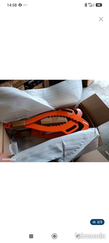VEVOR Pince Forestière pour Troncs 914 mm, Pince de Levage pour Bois Bûches Grumes Pivotante 4 Griffes Capacité de Levage 1500 kg Pinces en Acier Robuste, pour Camions, Tracteurs, Chariots Élévateurs (image 2)