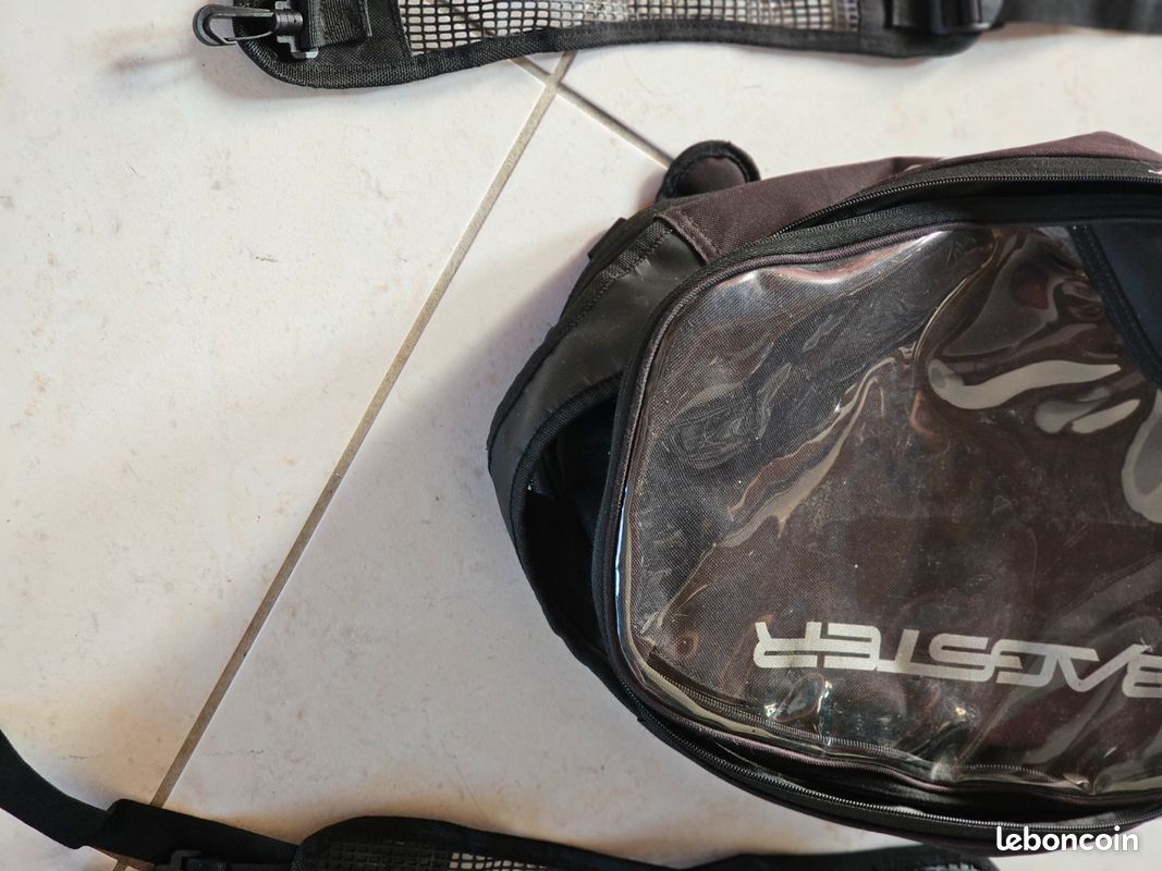 Saccoche de réservoir moto BAGSTER (image 1)