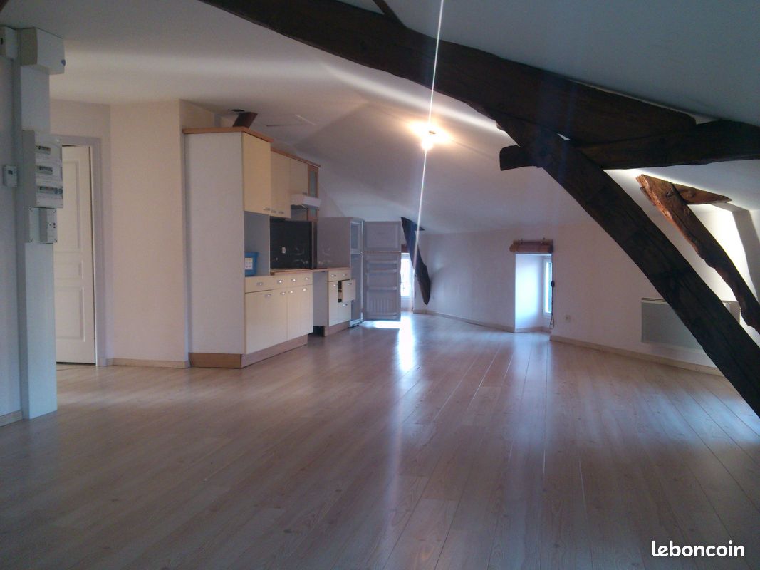 Appartement 3 pièces 70 m² · à Bressuire · 70 m² · 500 €/mois