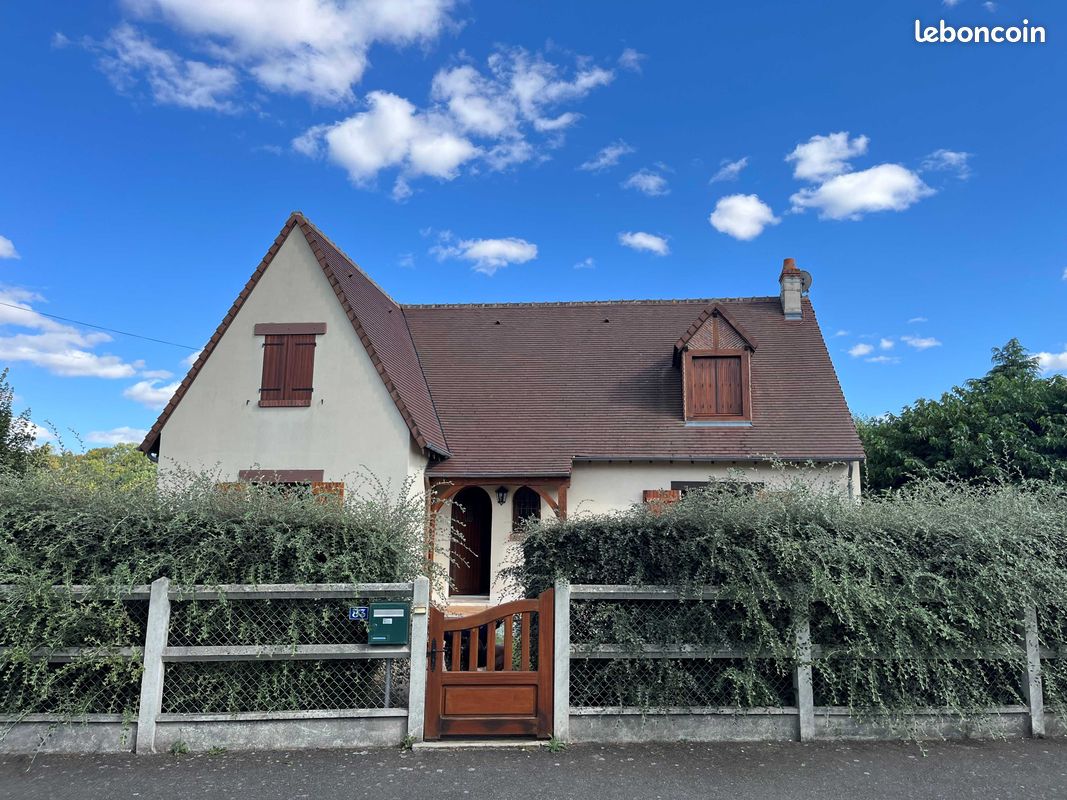 Maison 5 pièces 164 m² · à Châteaudun · 164 m² · 235 000 €