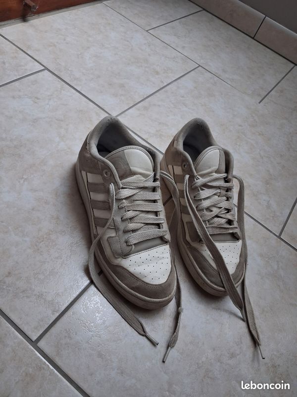 Basket Adidas taille 44 homme (image 1)