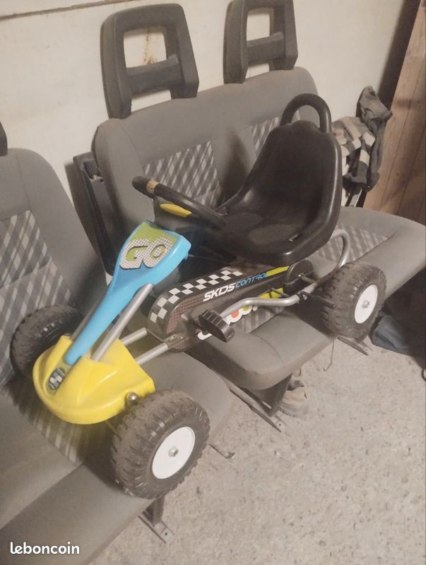 Kart à pédales (image 1)