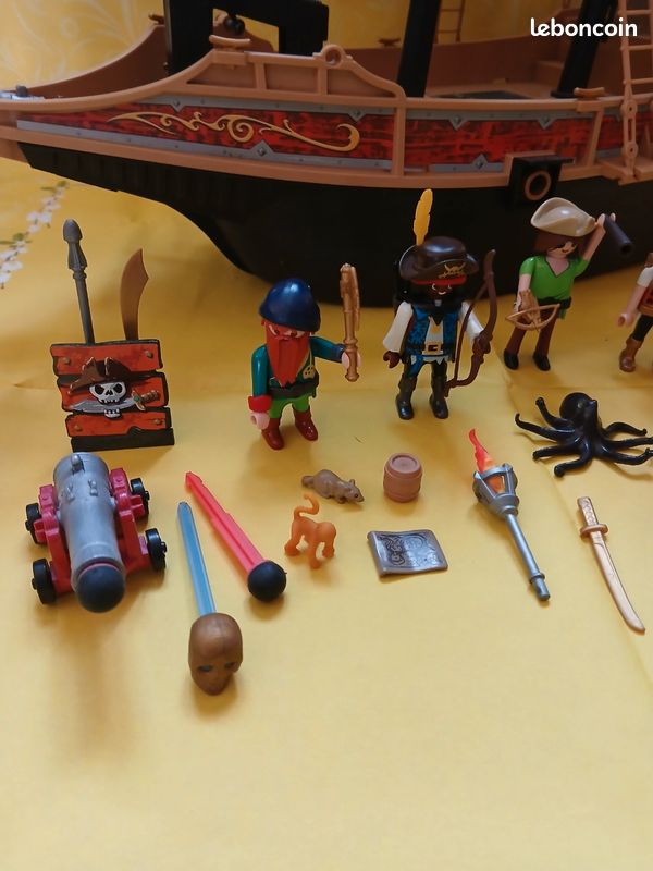 Playmobil Bateau pirate des ténèbres réf 6678 (image 2)