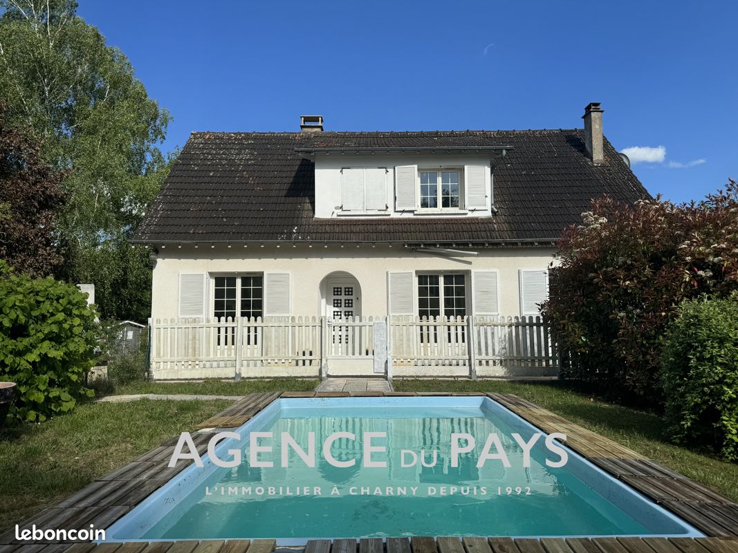 Maison 4 pièces 154 m² · à Toucy · 154 m² · 199 000 €